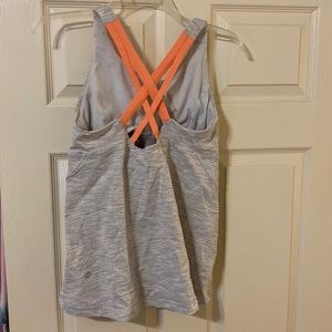 Lululemon tank with built in bra